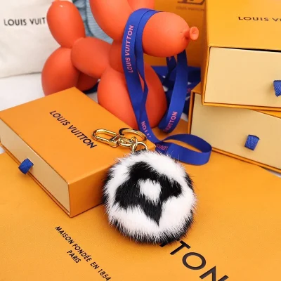 Брелок Louis Vuitton Fur Ball "Black" фото № 2