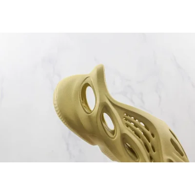 Adidas Yeezy Foam Runner "Sulfur" фото № 3