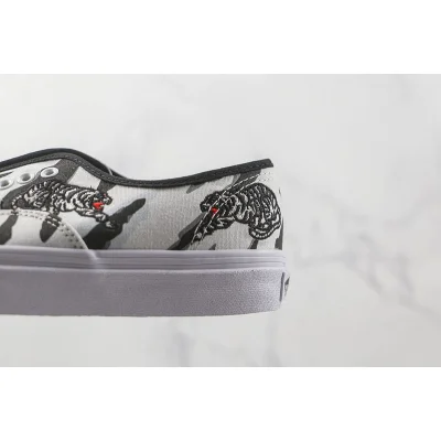 Vans Authentic "White Tigers" фото № 3