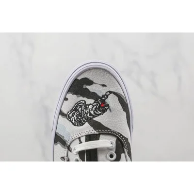 Vans Authentic "White Tigers" фото № 4
