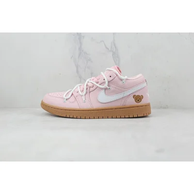 Air Jordan 1 Low "Arctic Pink Gum" фото № 2