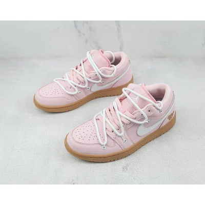 Air Jordan 1 Low "Arctic Pink Gum" фото № 5