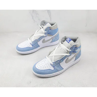 Air Jordan 1 High OG "Hyper Royal" фото № 5
