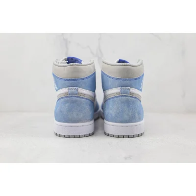 Air Jordan 1 High OG "Hyper Royal" фото № 8