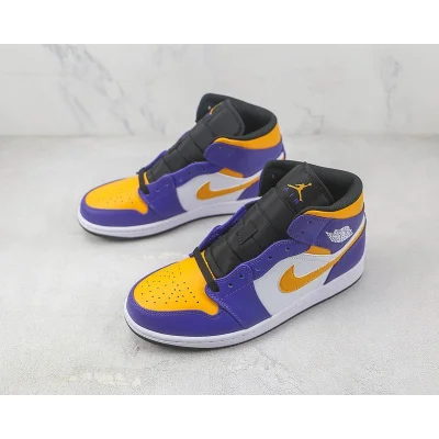 Air Jordan 1 Mid "Lakers 2022" фото № 5 Air Jordan 1 Mid "Lakers 2022" фото № 5