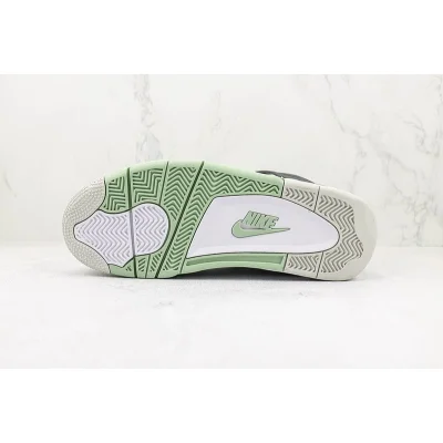 Air Jordan 4 Retro "Seafoam" фото № 8 Air Jordan 4 Retro "Seafoam" фото № 8