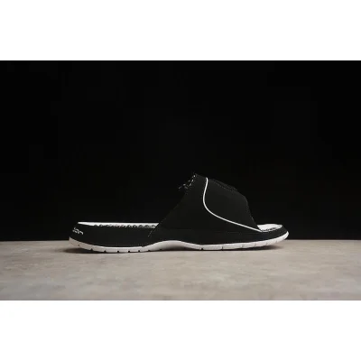 Air Jordan Hydro Retro Slides "Black" фото № 2 Air Jordan Hydro Retro Slides "Black" фото № 2