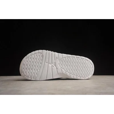 Air Jordan Hydro Retro Slides "Black" фото № 4 Air Jordan Hydro Retro Slides "Black" фото № 4