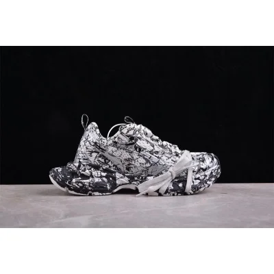 Balenciaga 3XL Sneaker "Worn-Out/White/Black Graffiti" фото № 2