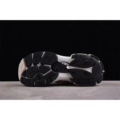 Balenciaga Runner "Worn-Out – White Yellow" фото № 7