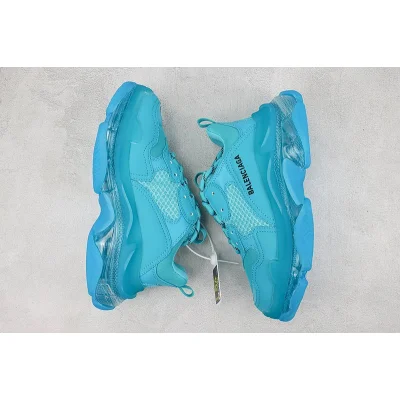 Balenciaga Triple S "Light Blue" фото № 7 Balenciaga Triple S "Light Blue" фото № 7