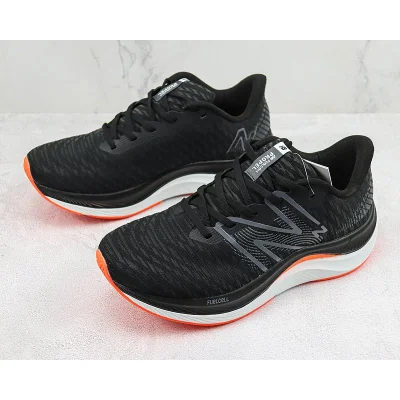 New Balance FuelCell Propel V4 "Black/Orange Foot/White" фото № 5