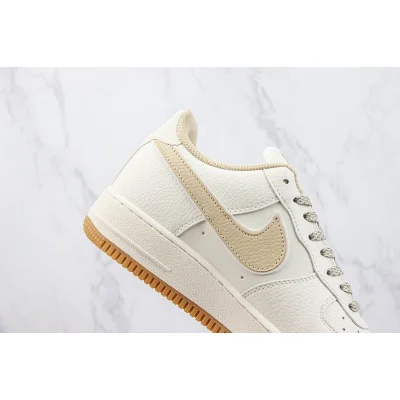 Nike Air Force 1 Low "Light Beige/Coconut" фото № 3 Nike Air Force 1 Low "Light Beige/Coconut" фото № 3