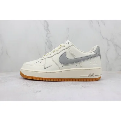 Nike Air Force 1 Low 40th Anniversary "Light Grey/Off White" фото № 2 Nike Air Force 1 Low 40th Anniversary "Light Grey/Off White" фото № 2