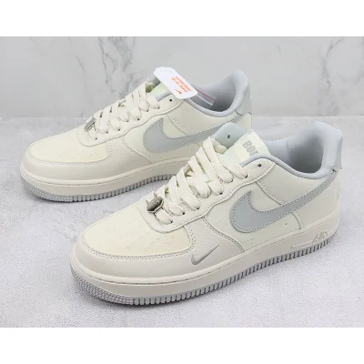 A Bathing Ape x Nike Air Force 1 Low "Off White/Light Grey/Silver" фото № 5