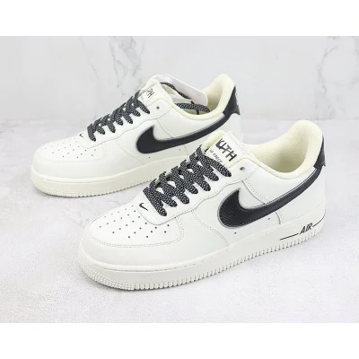 NYC x Nike Air Force 1 Low "White/Black" фото № 5
