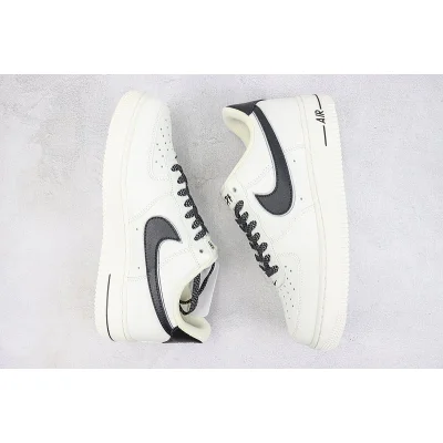 NYC x Nike Air Force 1 Low "White/Black" фото № 7