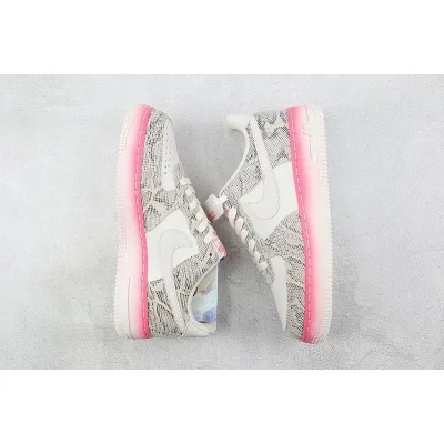 Nike Air Force 1 Low "Snakeskin" фото № 6 Nike Air Force 1 Low "Snakeskin" фото № 6