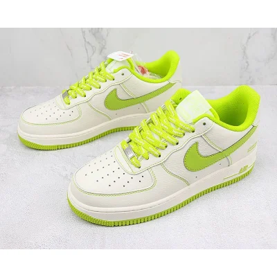 Supreme x Nike Air Force 1 Low "Milk White/Apple Green" фото № 5