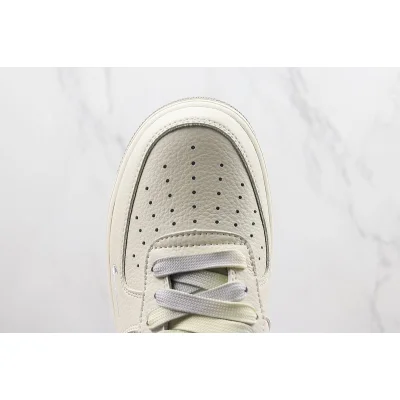 Terror Squad x Nike Air Force 1 Low "White/Gray/Silver Reflective" фото № 4 Terror Squad x Nike Air Force 1 Low "White/Gray/Silver Reflective" фото № 4