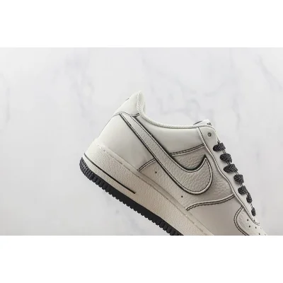 Undefeated x Nike Air Force 1 "Beige/Black 3M" фото № 3