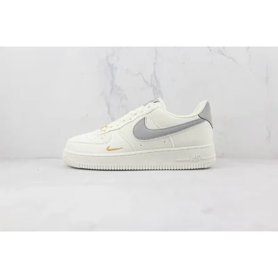 Nike Air Force 1 Low "White/Cadet Grey/Gold Mini-Swoosh" фото № 2