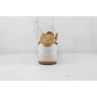 Nike Air Force 1 Low "White/Clay Brown" фото № 9