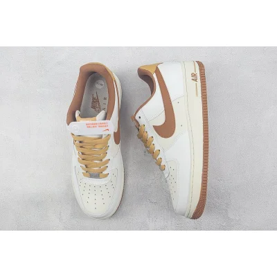 Nike Air Force 1 Low "White/Clay Brown" фото № 6