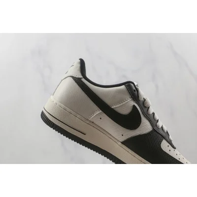 Nike Air Force 1 Low "Wood Grain Print" фото № 3