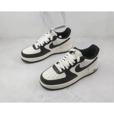 Nike Air Force 1 Low "Wood Grain Print" фото № 5