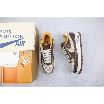 Louis Vuitton x Nike Air Force 1 Low "Monogram Brown" фото № 7 Louis Vuitton x Nike Air Force 1 Low "Monogram Brown" фото № 7
