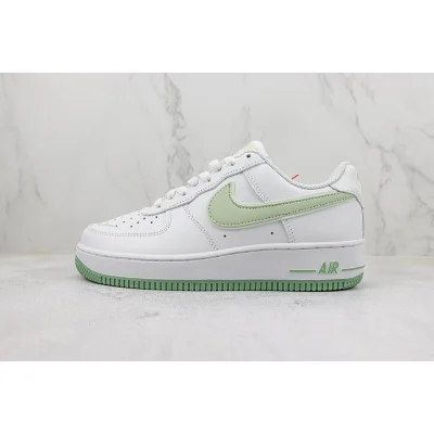 Nike Air Force 1 Low "White/Leaf Green" фото № 2 Nike Air Force 1 Low "White/Leaf Green" фото № 2