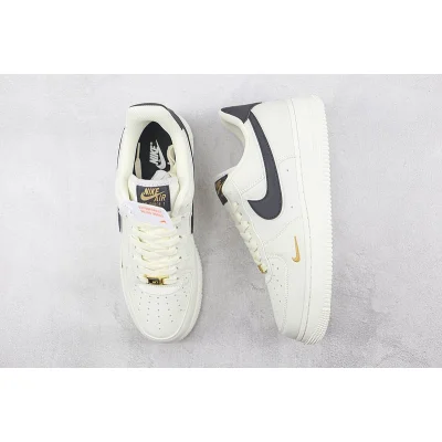 Nike Air Force 1 07 Low "Beige/Black/Gold" фото № 7