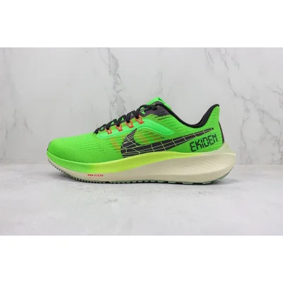 Nike Air Zoom Pegasus 39 "Strike Green/Black" фото № 2