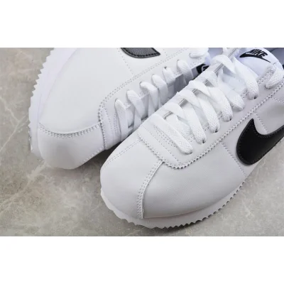 Nike Classic Cortez "White/Black" фото № 7 Nike Classic Cortez "White/Black" фото № 7