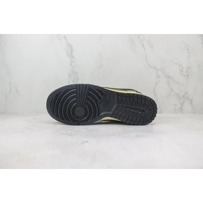 Undefeated x Nike Dunk Low "Olive Green/Black" фото № 8 Undefeated x Nike Dunk Low "Olive Green/Black" фото № 8