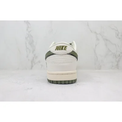 Nike Dunk Low "Sage Green/White" фото № 9