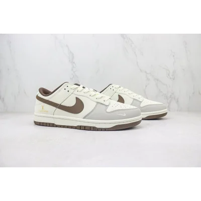 Louis Vuitton x Nike Dunk Low "Coffee Brown/White/Wolf Grey" фото № 6