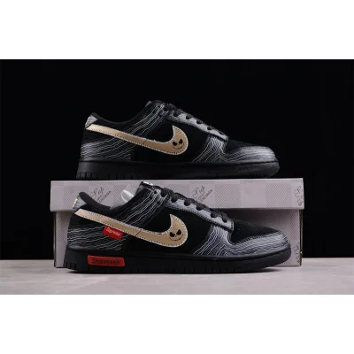 Supreme x Nike Dunk Low "Black/Gray/Red" фото № 7