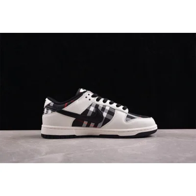 Supreme x Burberry x Nike Dunk Low "Black Check" фото № 4