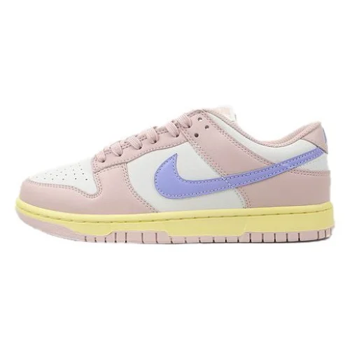 Nike Dunk Low "Pink Oxford"