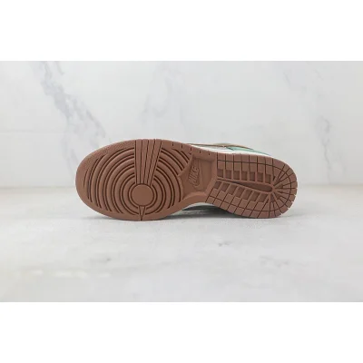 Otomo Katsuhiro x Nike SB Dunk Low "Green/Brown/Gray" фото № 9 Otomo Katsuhiro x Nike SB Dunk Low "Green/Brown/Gray" фото № 9