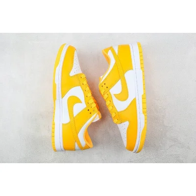 Nike SB Dunk Low "Peach Cream" фото № 7 Nike SB Dunk Low "Peach Cream" фото № 7