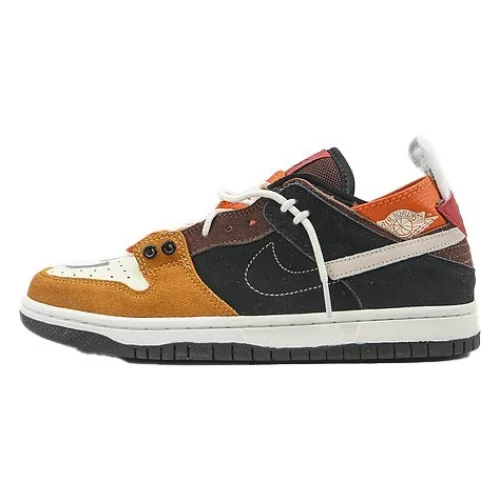 Nike SB Dunk Low Pro "Strummer Black/Metallic Zinc/White"