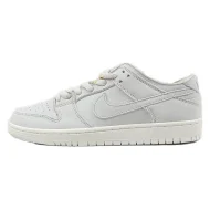 Nike SB Zoom Dunk Low Pro Nike SB Zoom Dunk Low Pro