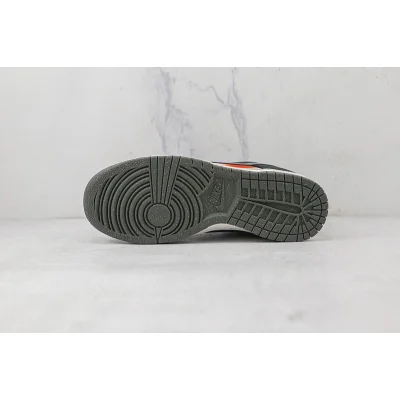 Nike SB Zoom Dunk Low Graffiti "Black/Red/Grey" фото № 9 Nike SB Zoom Dunk Low Graffiti "Black/Red/Grey" фото № 9