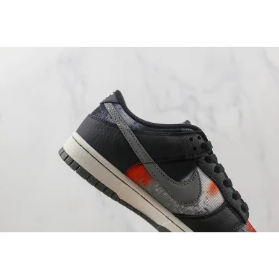 Nike SB Zoom Dunk Low Graffiti "Black/Red/Grey" фото № 4 Nike SB Zoom Dunk Low Graffiti "Black/Red/Grey" фото № 4