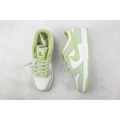 Nike Dunk Low SE "Fleece Pack Honeydew" фото № 7 Nike Dunk Low SE "Fleece Pack Honeydew" фото № 7