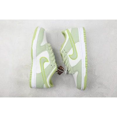 Nike Dunk Low SE "Fleece Pack Honeydew" фото № 6 Nike Dunk Low SE "Fleece Pack Honeydew" фото № 6