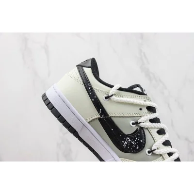 Nike Dunk Low "Green Smile" фото № 3 Nike Dunk Low "Green Smile" фото № 3